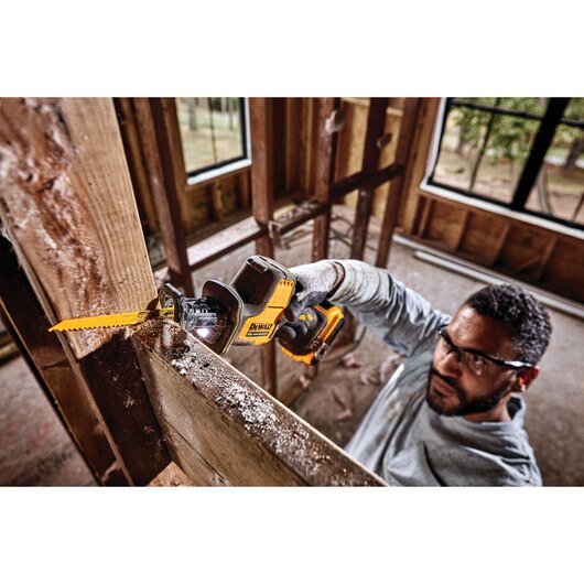 DeWalt DCS369B ATOMIC 20V Max Cordless One-Handed Reciprocating Saw (Tool Only) - Image 3