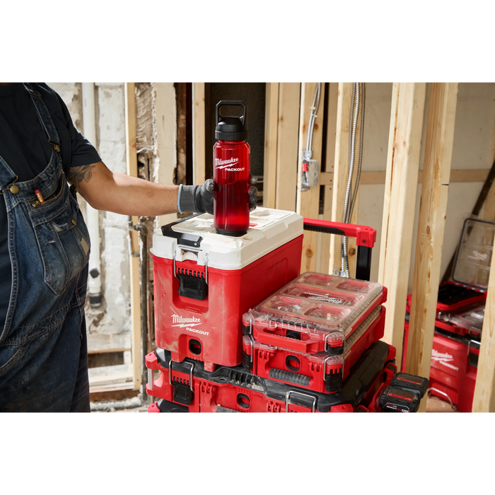 Milwaukee 48-22-8372R PackOut 34oz Bottle with Chug Lid - Image 5