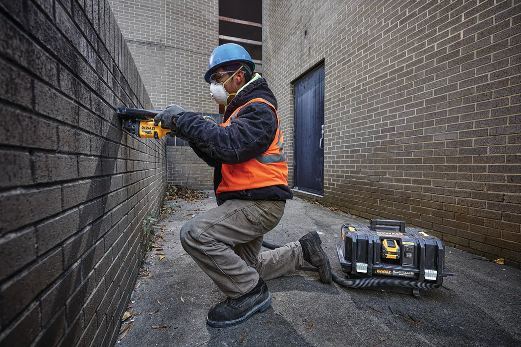 DeWalt DCG418MX1 60V MAX Brushless Cordless 4-1/2" - 6" Grinder Kit - Image 4