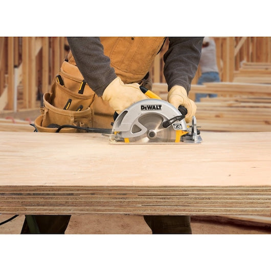 DeWalt DWE575SB 7-1/4" Lightweight Circular Saw - Image 7