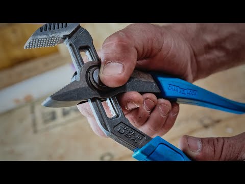 Channellock 430X 10" SPEEDGRIP Straight Jaw Tongue & Groove Pliers - Video 1