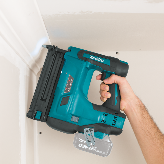 Makita xnb01z discount stores