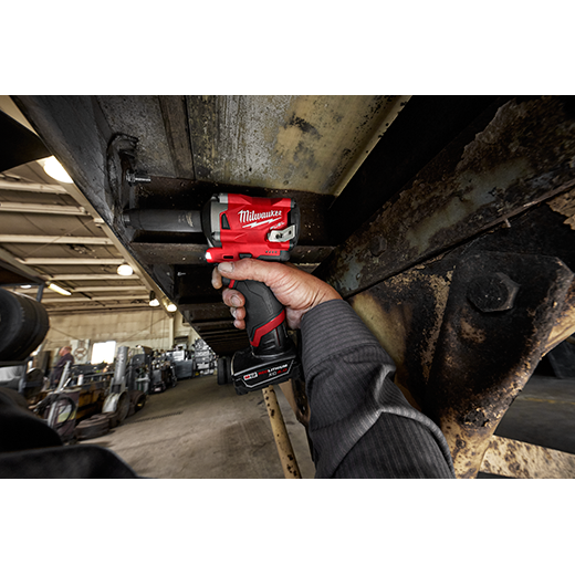 M12 FUEL Stubby 1/2 in. Impact Wrench