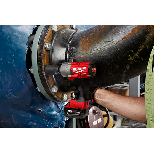 Milwaukee 2766-20 M18 FUEL High Torque 1/2 Impact Wrench with Pin Detent (Tool Only) - Image 4