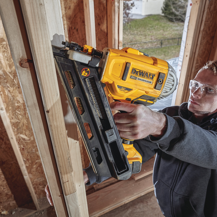 Milwaukee Cordless Framing Nailer Review - Tools in Action